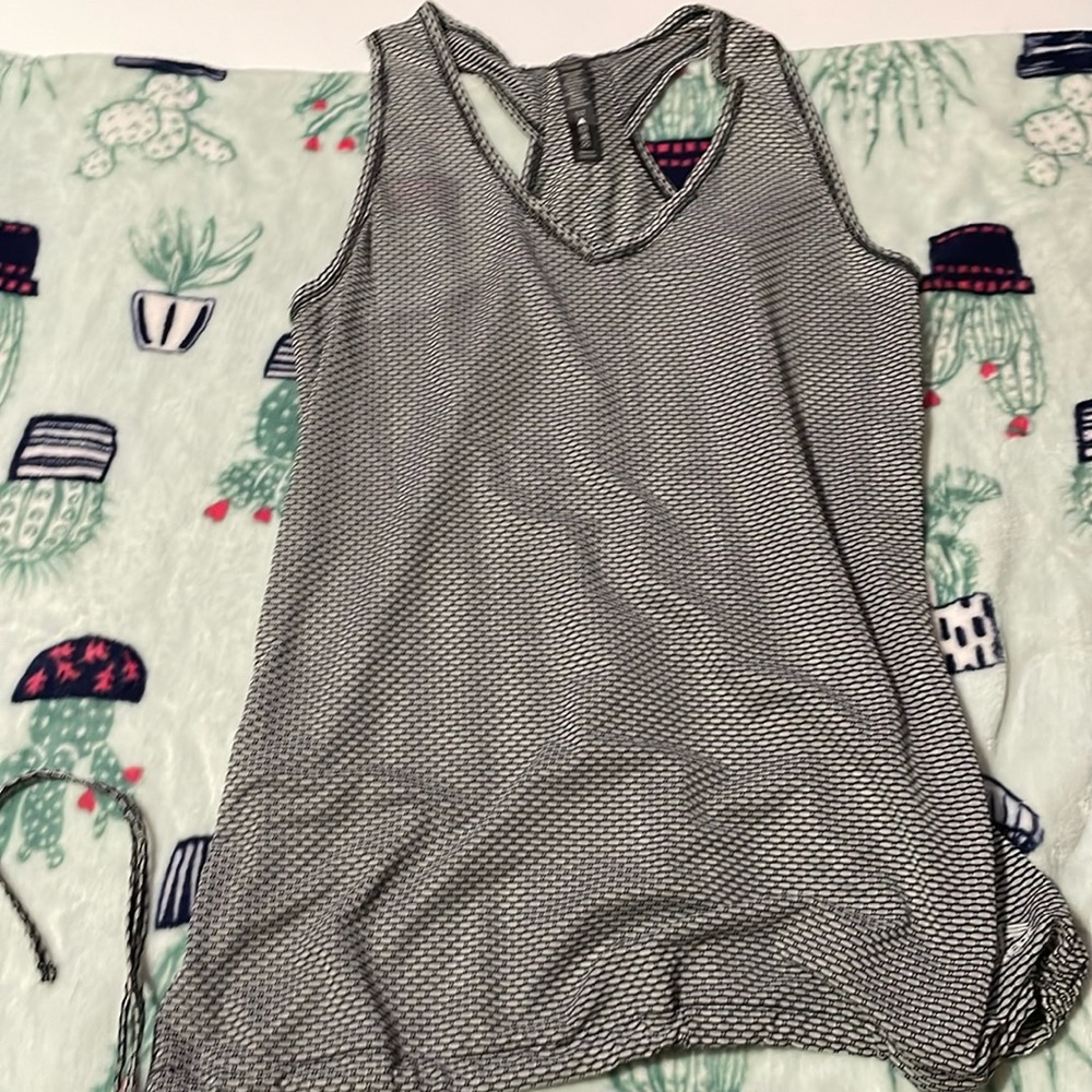 RBX cinch bottom athletic top.